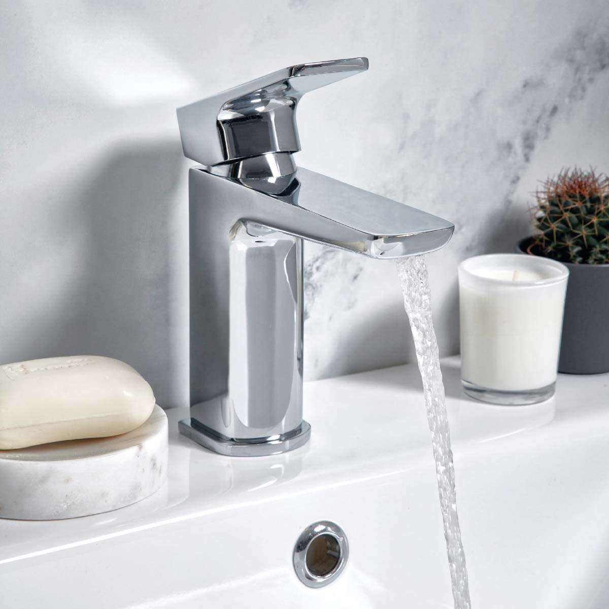 Elijah Trero Chrome Basin Mixer with Waste